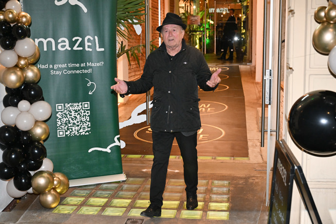 FOTO: Showman Petr Janda. – stránka 54