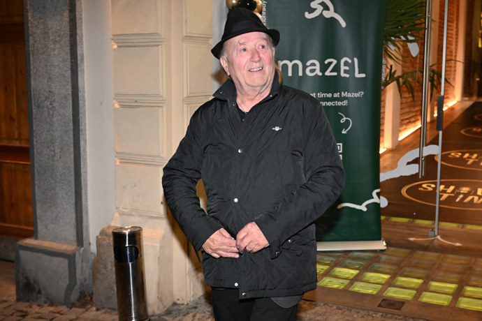 FOTO: Janda přišel jako správný rocker. – stránka 50