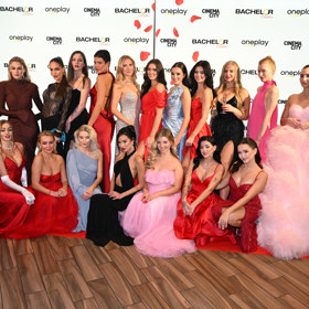 Účastnice Bacheloru.