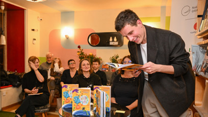 FOTO: Daniel Krejčík během čtení.