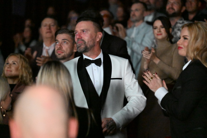 FOTO: Emotivní momenty na premiéře Řepkova dokumentu. – stránka 10