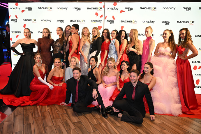 FOTO: Krásky na premiéře. – stránka 110