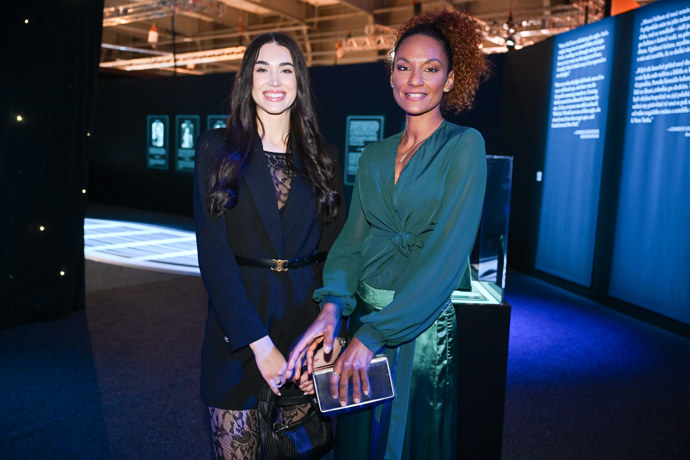 FOTO: Lejla Abbasová s Denisou Spergerovou. – stránka 35