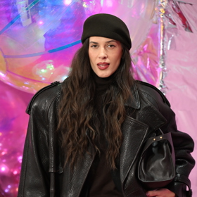 Krásná Aneta Vignerová má už přichystané perníčky i část dárků.