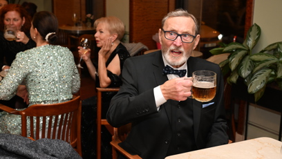 FOTO: Ladislav Frej si dopřával pivo.