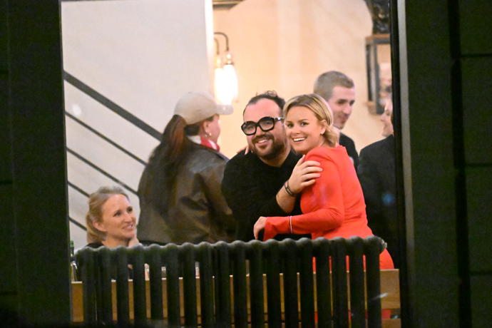 FOTO: Herečka to po skončení přenosu pořádně roztočila. – stránka 65