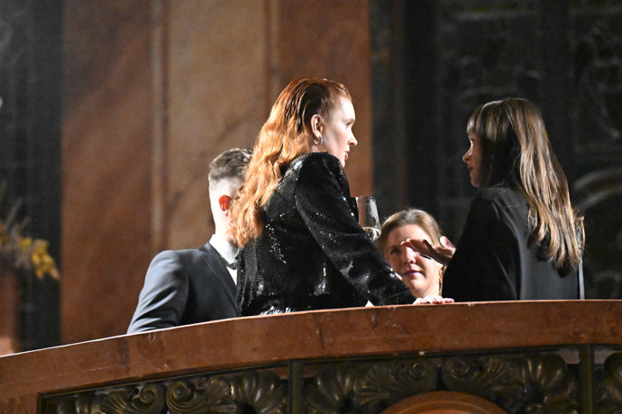 FOTO: Na skleničce po premiéře. – stránka 23