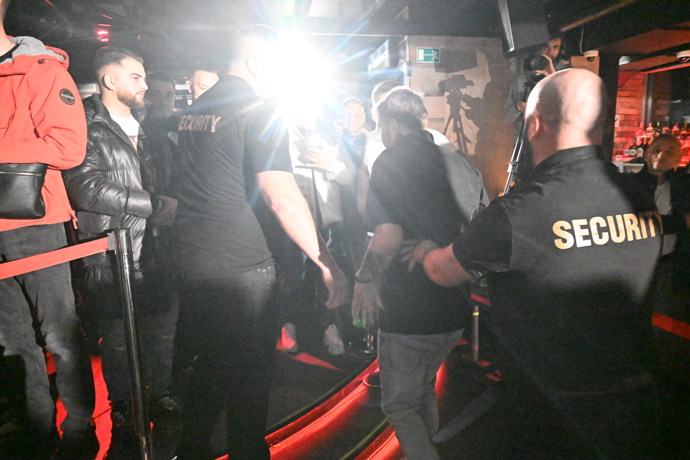 FOTO: Clash přirovnal skok Veselého ke slavnému útoku Khabiba. – stránka 6