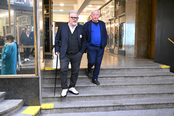 FOTO: Jiří Lábus si nenechal ujít premiéru nové české komedie Milion. – stránka 6