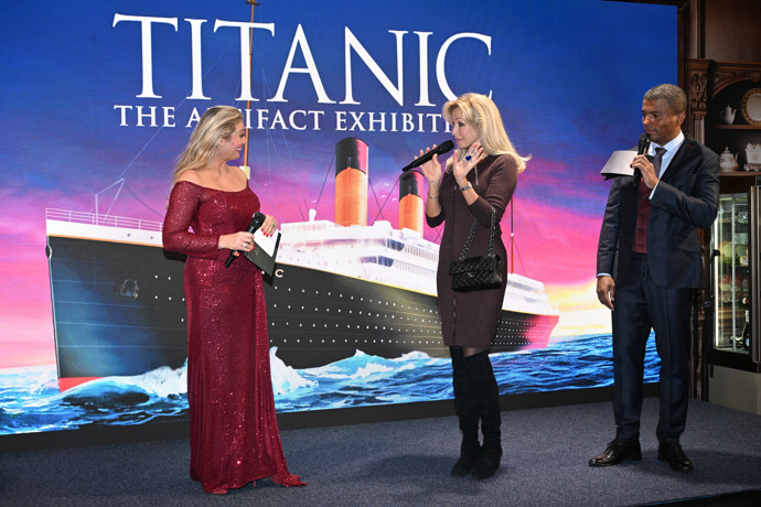 FOTO: Kateřina Brožová na otevření výstavy Titanicu. – stránka 8