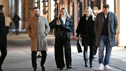 FOTO: Tomáš Řepka jde noční Prahou.