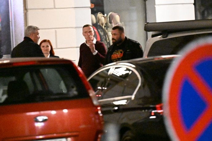 FOTO: Karlos Vémola zamířil na afterparty. – stránka 73