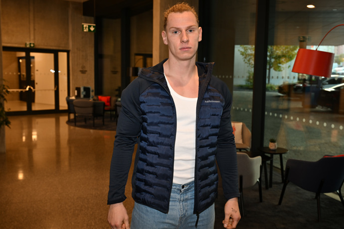 FOTO: Pavel Tóth vyhrál Survivora. – stránka 12