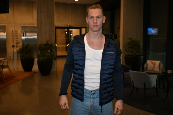 FOTO: Pavel Tóth se na zápas s Ondřejem pečlivě připravuje. – stránka 11