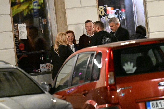 FOTO: Karlos Vémola dorazil na tajnou party po premiéře filmu Řepka Hříšník. – stránka 68