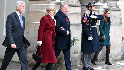 FOTO: Petr Pavel a Eva Pavlová na Hradě přijali návštěvu.