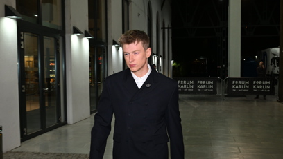 FOTO: Adam Mišík převezme cenu za svého slavného tatínka.