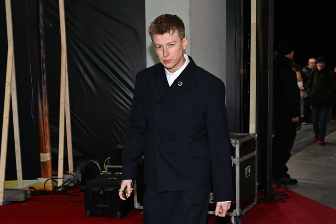 FOTO: Fešák Adam Mišík. – stránka 2