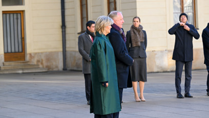 FOTO: Petr Pavel a Eva Pavlová přivítali na Hradě albánského prezidenta a jeho choť.