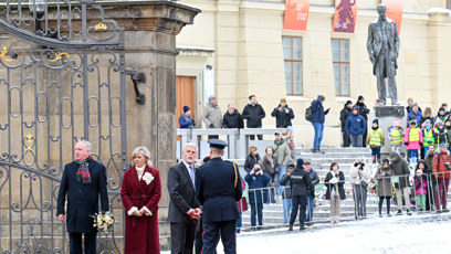 FOTO: Petr Pavel a Eva Pavlová na Hradě přijali návštěvu.