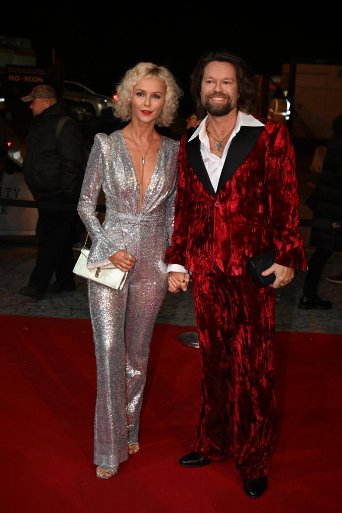 FOTO: Richard Krajčo s manželkou Karin Babinskou. – stránka 37