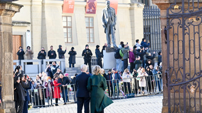 FOTO: Petr Pavel a Eva Pavlová přivítali na Hradě albánského prezidenta a jeho choť.