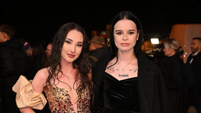 FOTO: Natálie Grossová s kamarádkou.