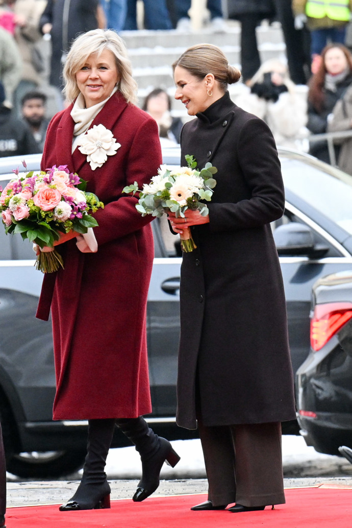 FOTO: Petr Pavel a Eva Pavlová na Hradě přijali návštěvu. – stránka 17