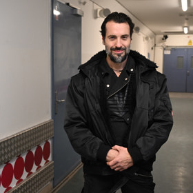 Václav Noid Bárta je velmi talentovaný zpěvák a skladatel.