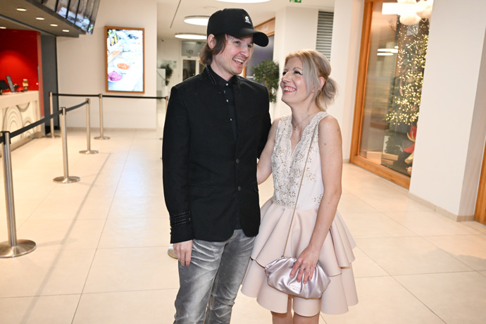 FOTO: Adéla Pulcová a Ondy Mikula vzbuzují kontroverze. – stránka 17