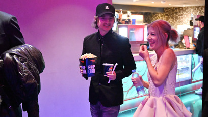 FOTO: Adéla Pulcová a Ondy Mikula si dobře pochutnali.