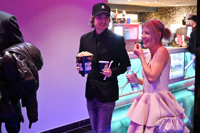 FOTO: Adéla Pulcová a Ondy Mikula si dobře pochutnali. – stránka 9