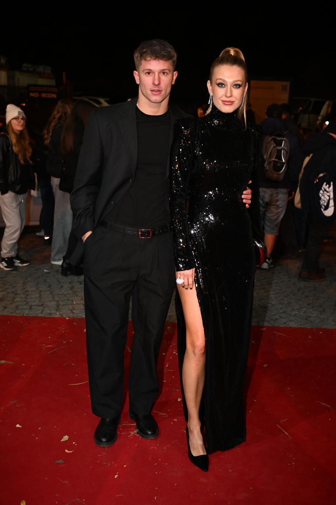 FOTO: Natálie Kotková s kolegou ze Surivvoru. Kde nechala Lexu? – stránka 791