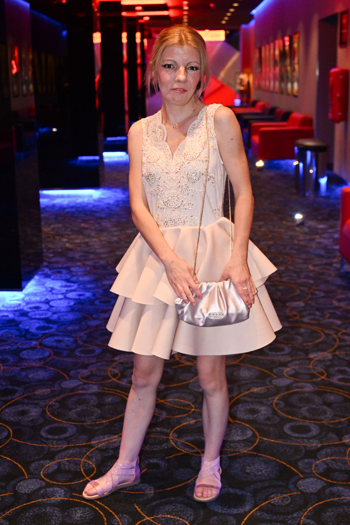 FOTO: Adéla Pulcová. – stránka 7