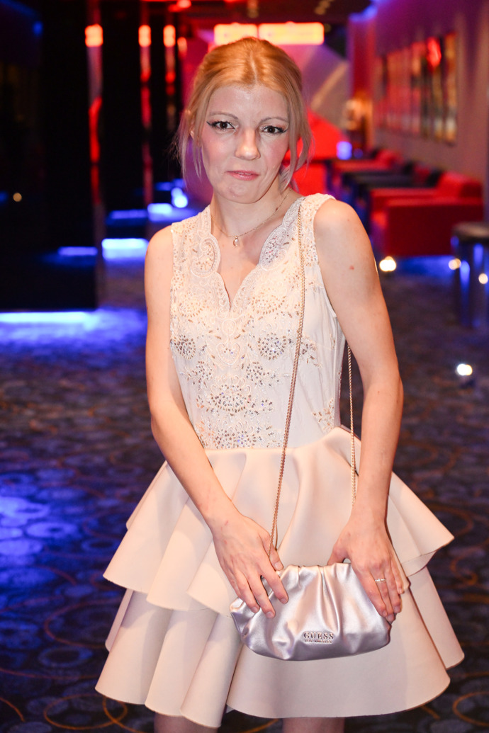 FOTO: Kontroverzní Adéla Pulcová. – stránka 6