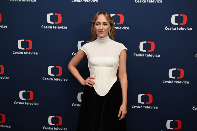 FOTO: Elizaveta Maximová na premiéře filmu Máma. – stránka 24