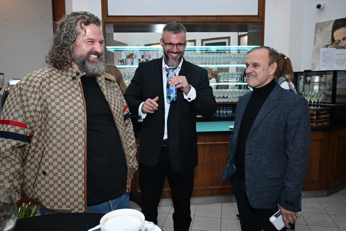 FOTO: Pár přiznal, že se za deset let ani jednou nepohádali. – stránka 1