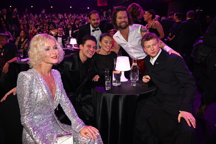 FOTO: V zákulisí Slavíků to vřelo. – stránka 727