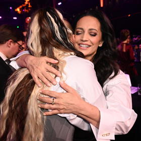 Lucie Bílá se vítala s Ewou Farnou. 