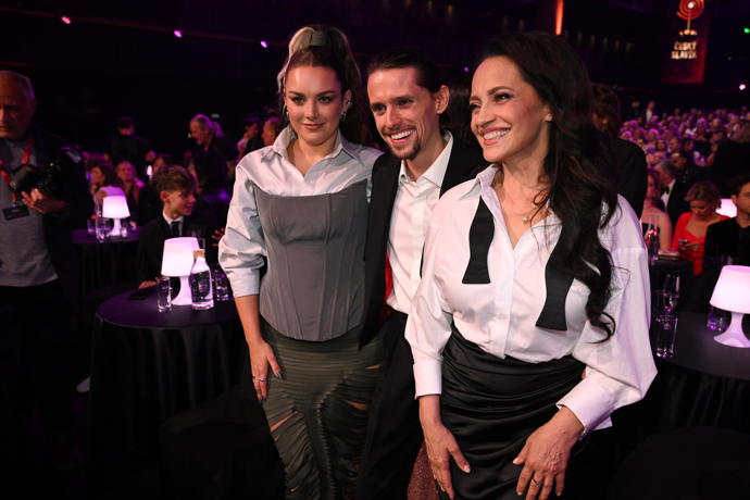 FOTO: Lucie Bílá i její syn Filip byli u začátku kariéry Ewy Farne. Znají se spolu roky. – stránka 709