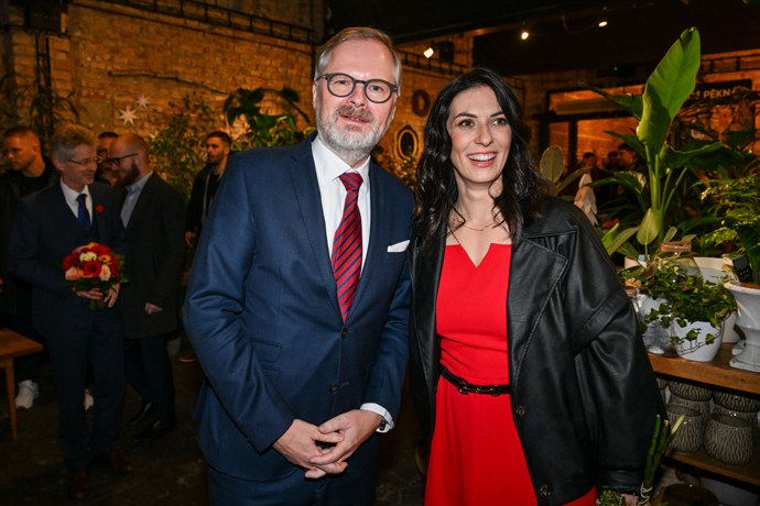 FOTO: Petr Fiala a Markéta Pekarová Adamová. – stránka 20