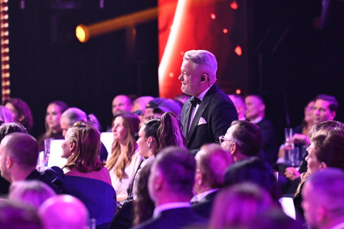 FOTO: Aleš Háma vyzpovídal Ewu Farnou. – stránka 646