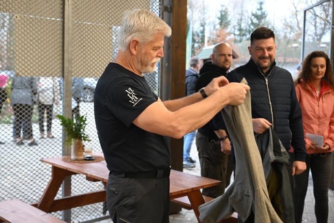 FOTO: Prezident Petr Pavel má svaly. – stránka 145