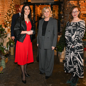 Markéta Pekarová Adamová s Evou Pavlovou na křtu knihy.