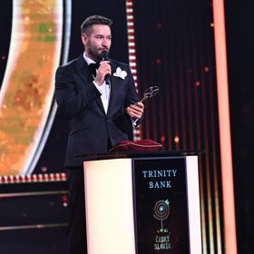 Cenu za nejoblíbenější písničku posluchačů známého rádia si odnesl Marek Ztracený. 