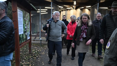 FOTO: Prezident Petr Pavel a první dáma na procházce.