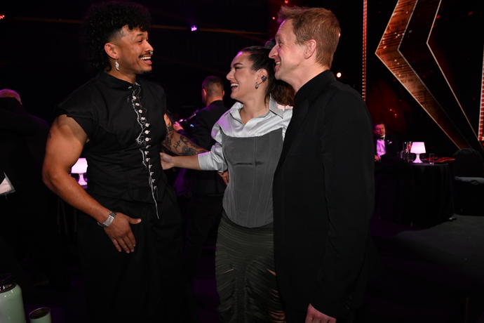 FOTO: Ewa Farna s Tomášem Klusem a Benem Cristovaem. – stránka 589