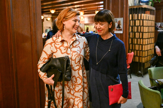 FOTO: Andrea Bartošková a Lenka Krobotová se skvěle bavily. – stránka 2