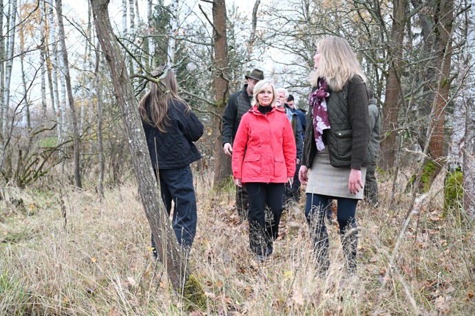 FOTO: Petr Pavel a Eva Pavlová na procházce v rezervaci Soos. – stránka 255