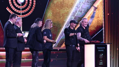 FOTO: Pepa Vojtek měl ze sošky radost.